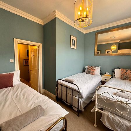 The Pickwick House 2 Bedroom Free Parking Bath Esterno foto