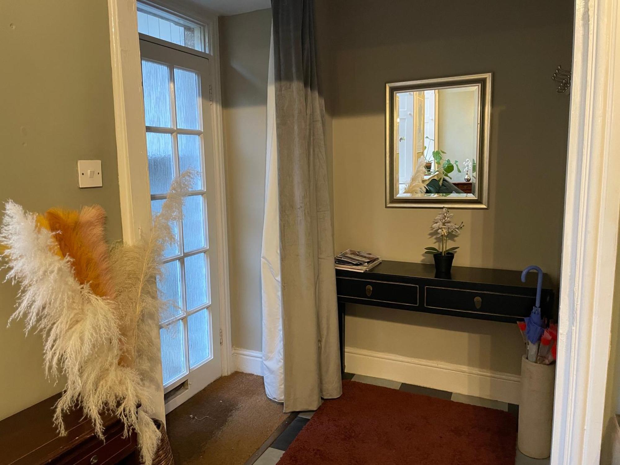The Pickwick House 2 Bedroom Free Parking Bath Esterno foto