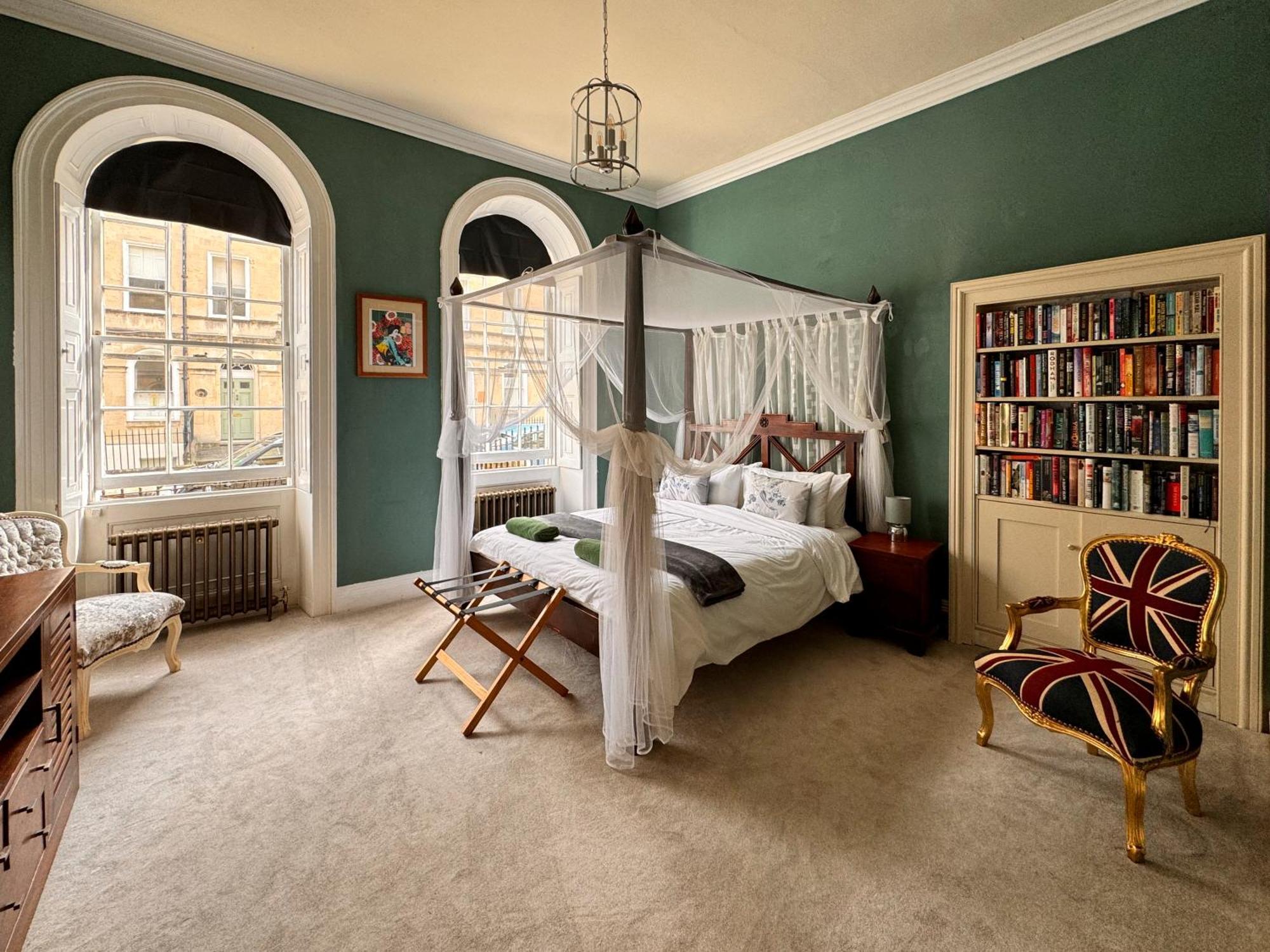 The Pickwick House 2 Bedroom Free Parking Bath Esterno foto
